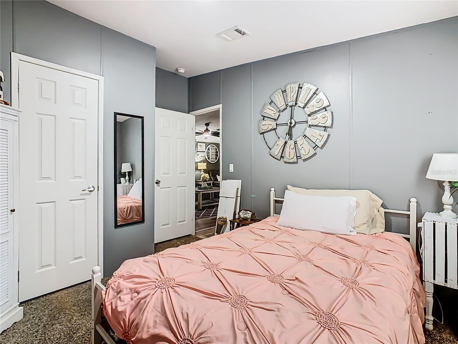 Image 25 of 35 For 214 Grove Ridge Drive