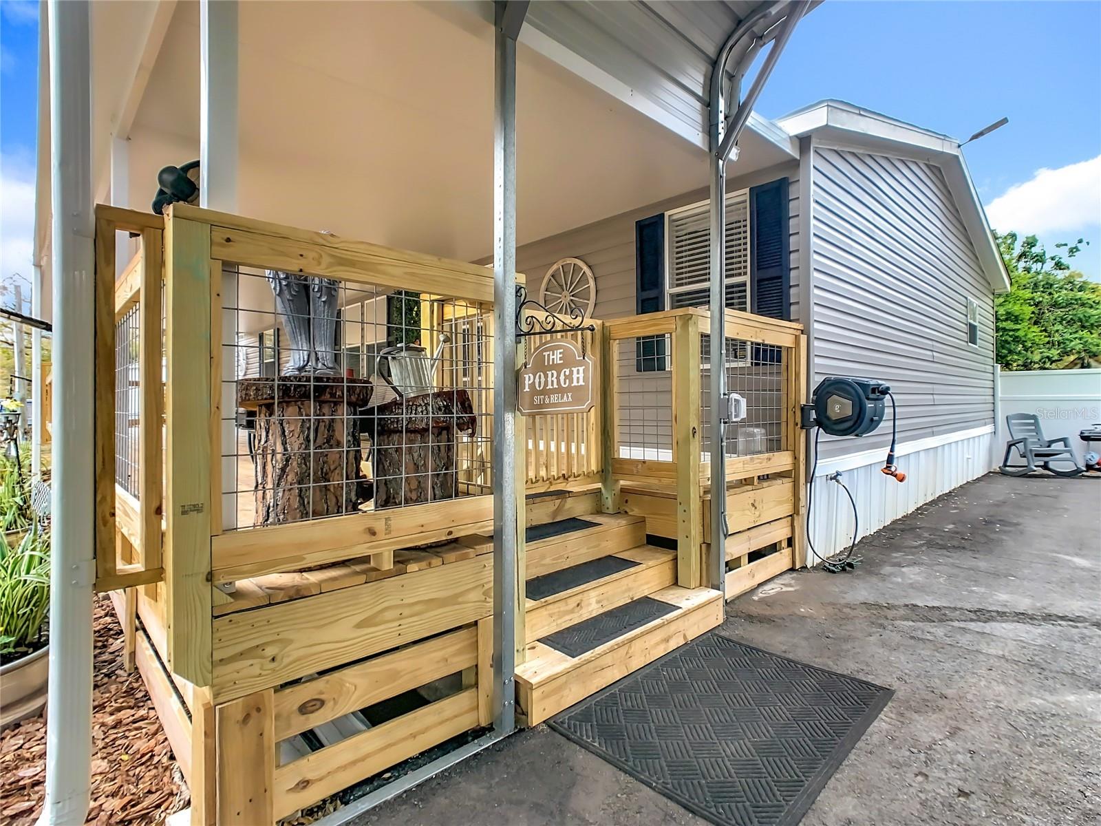 Image 4 of 35 For 214 Grove Ridge Drive