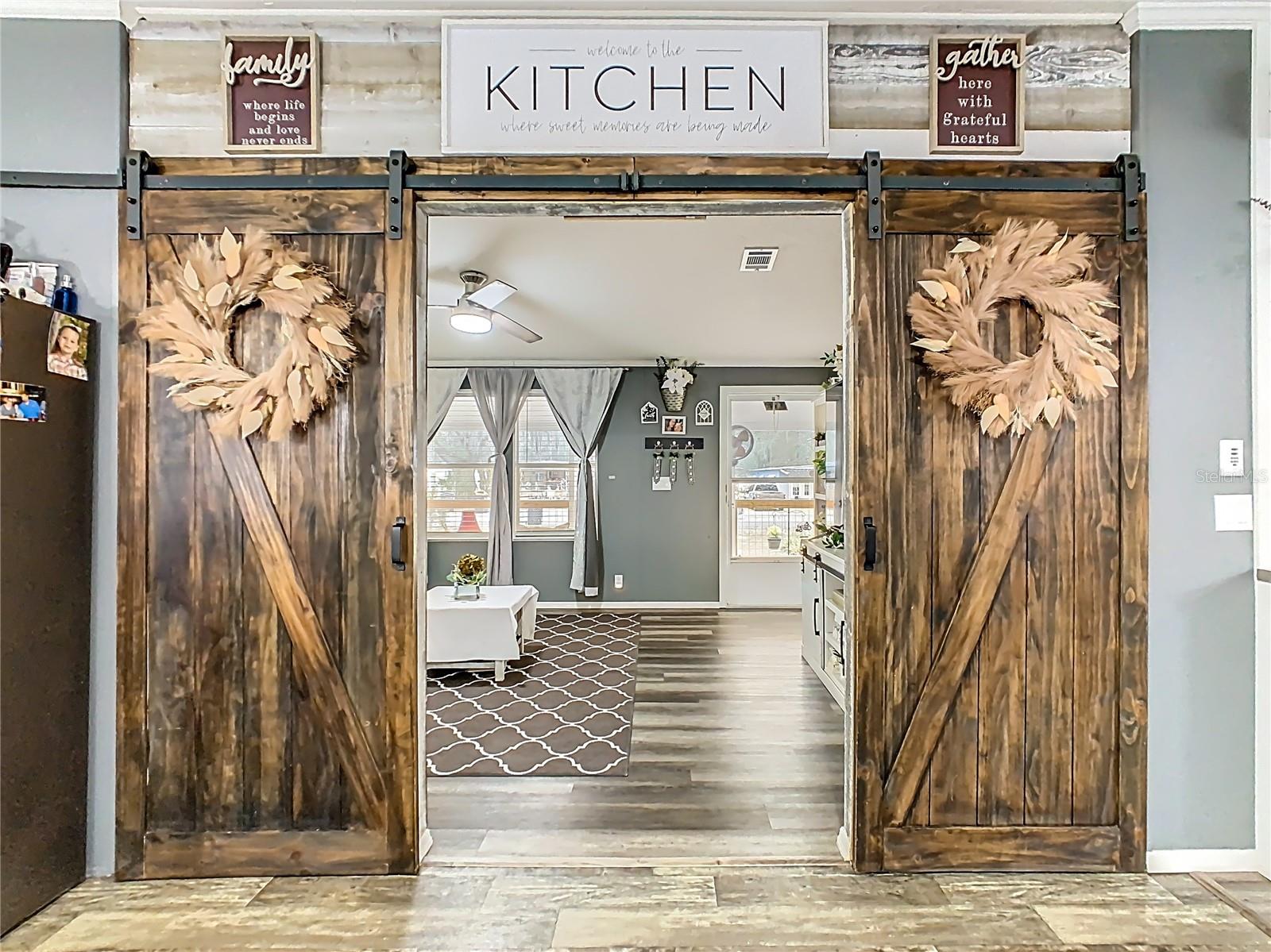 Image 9 of 35 For 214 Grove Ridge Drive