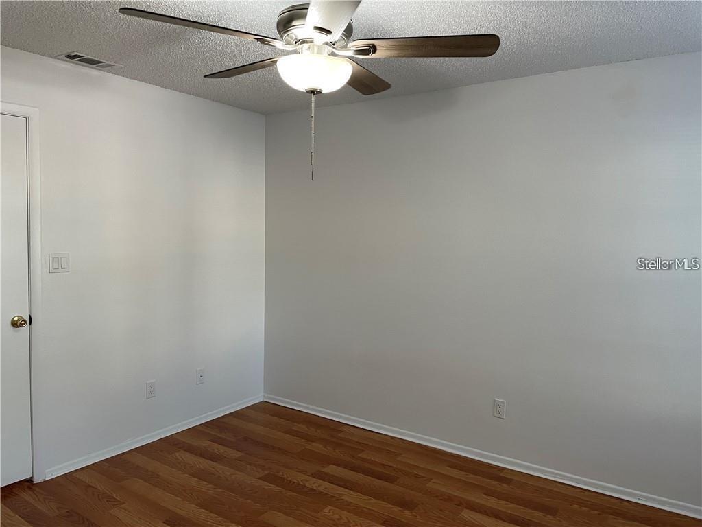 Image 11 of 36 For 246 Afton Square 105