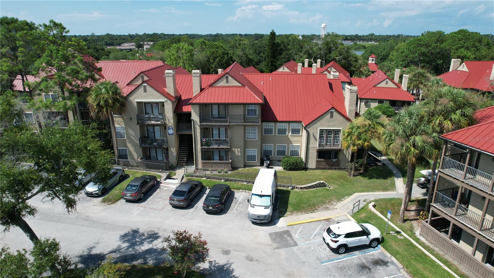 Image 28 of 36 For 246 Afton Square 105