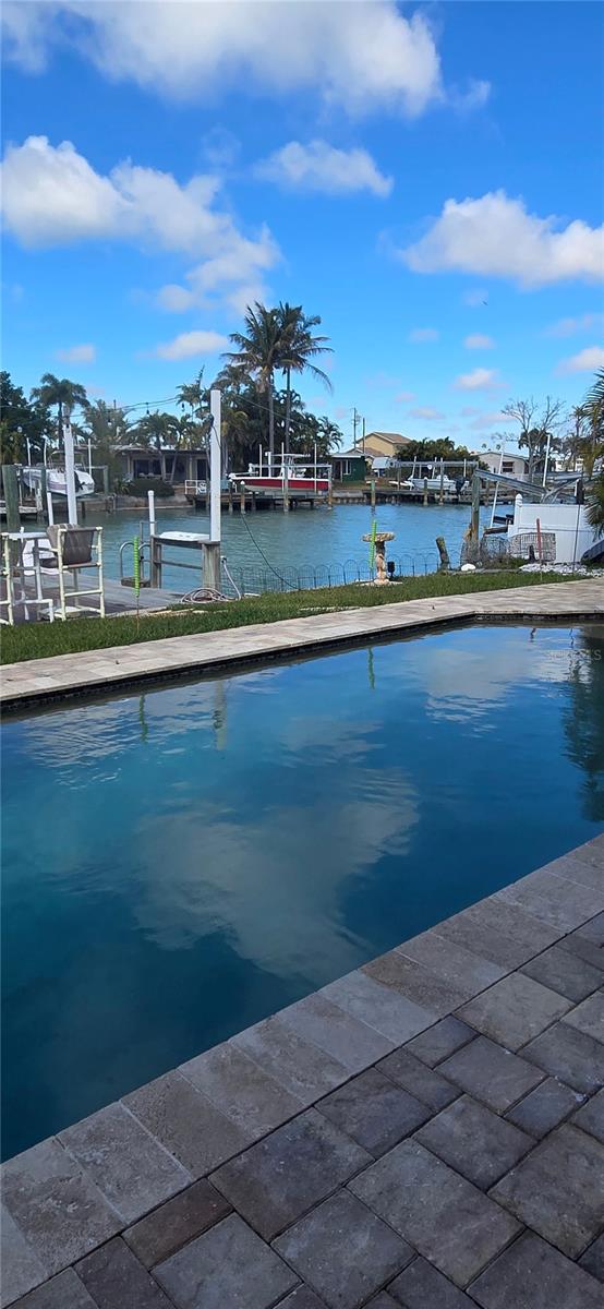 Image 4 of 21 For 538 Crystal Drive