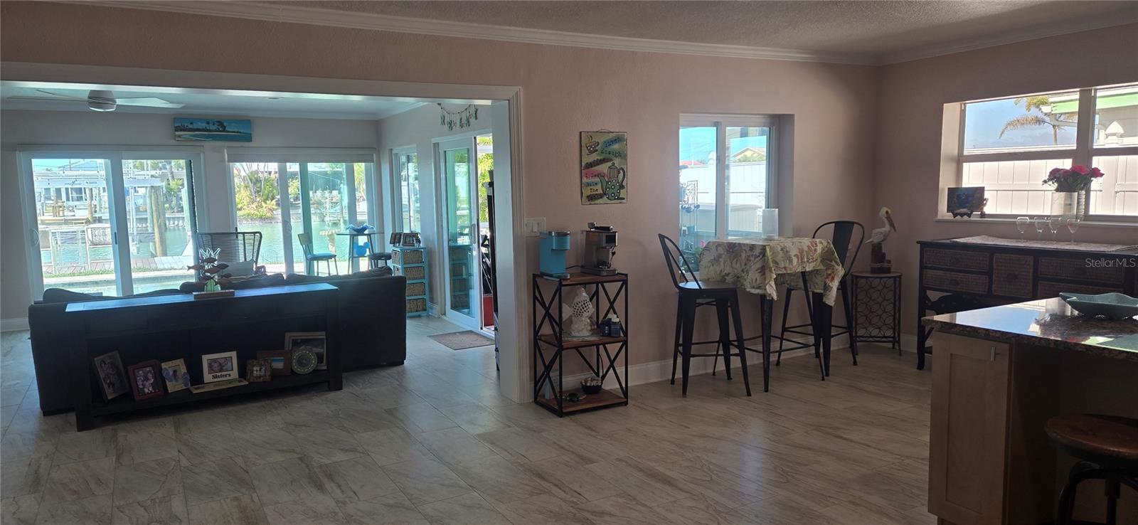 Image 6 of 21 For 538 Crystal Drive