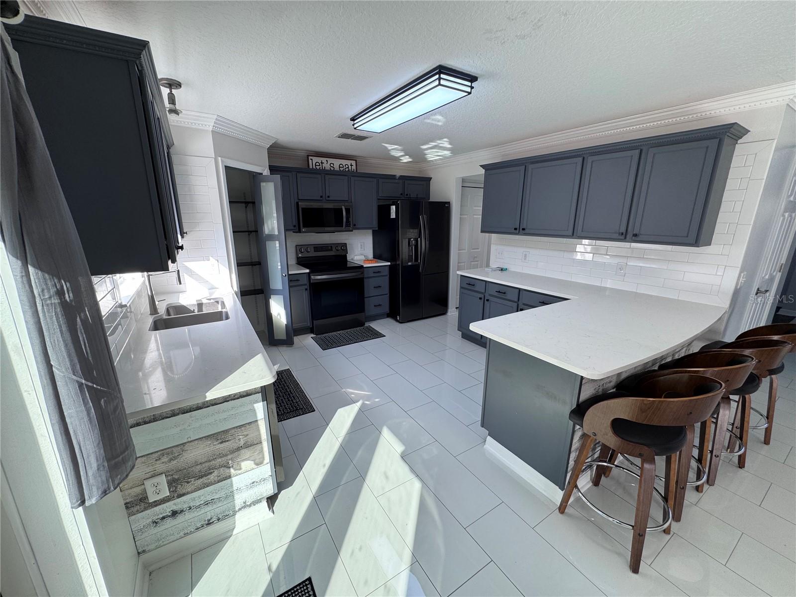 Image 24 of 63 For 4064 Sunny Day Way