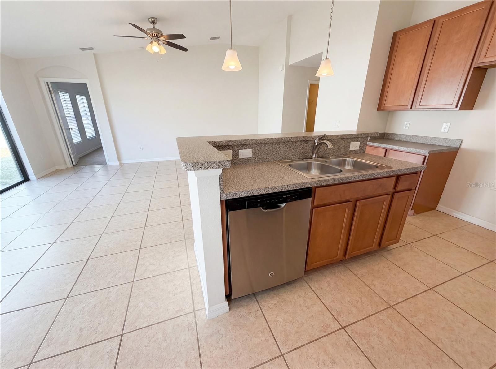 Image 14 of 24 For 11212 Carrick Stone Street