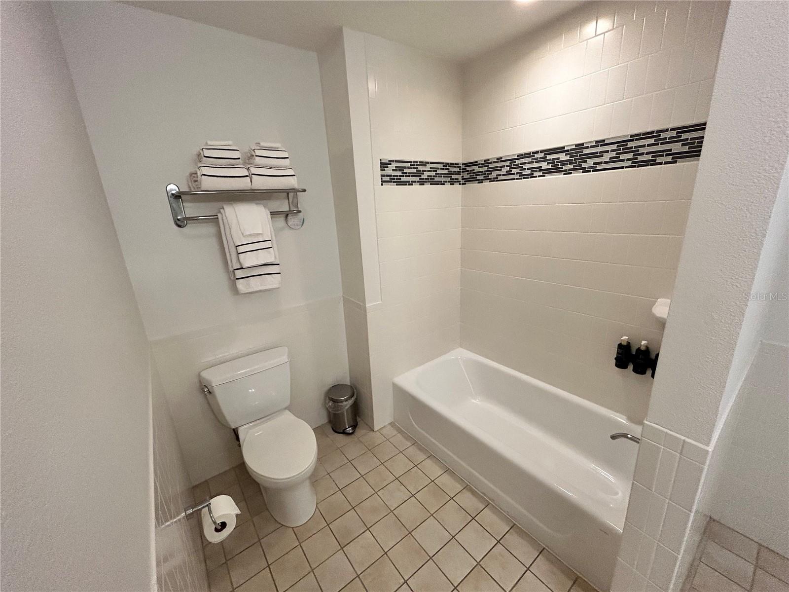 Image 8 of 17 For 225 Celebration Place 446