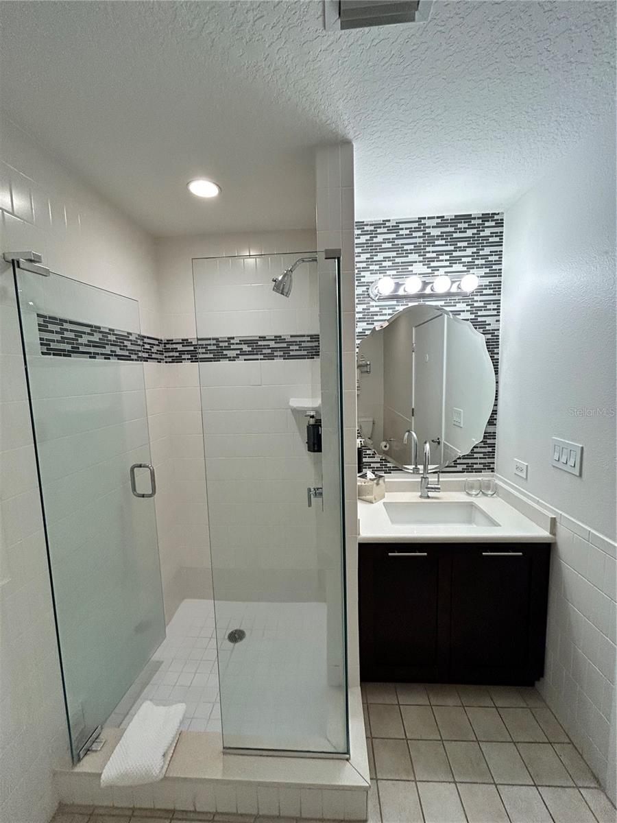 Image 9 of 17 For 225 Celebration Place 446