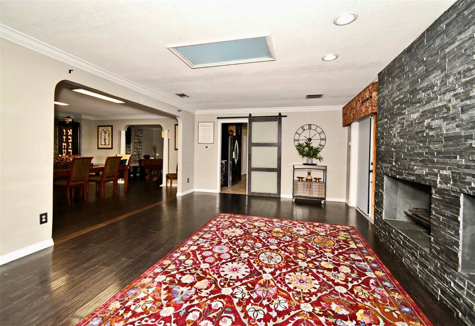 Image 4 of 20 For 1200 Waverly Way