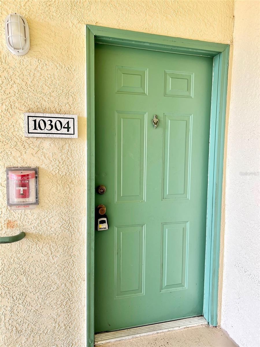 Image 4 of 27 For 8820 Dunes Court 304