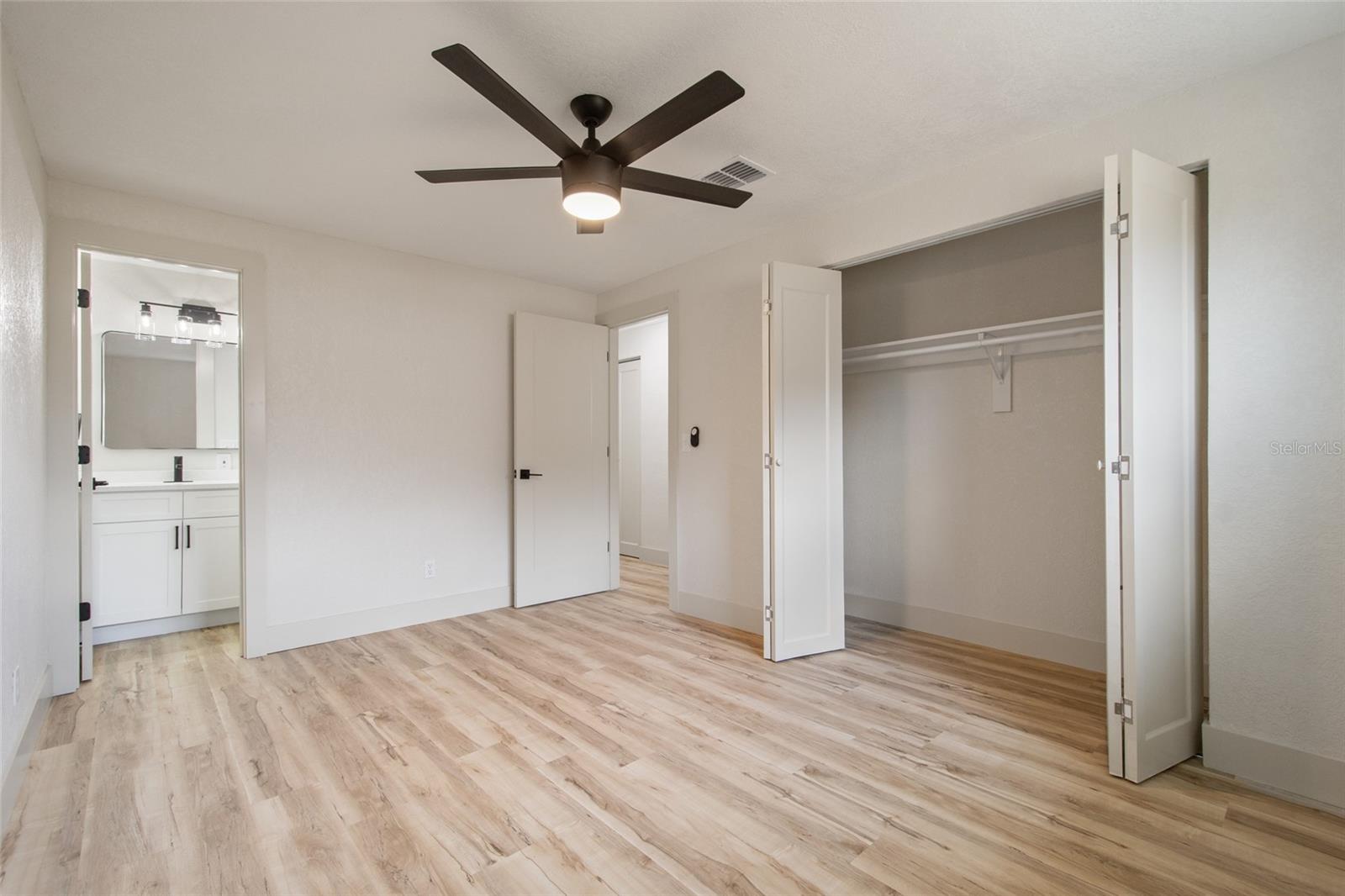 Image 22 of 29 For 156 Bosarvey Drive