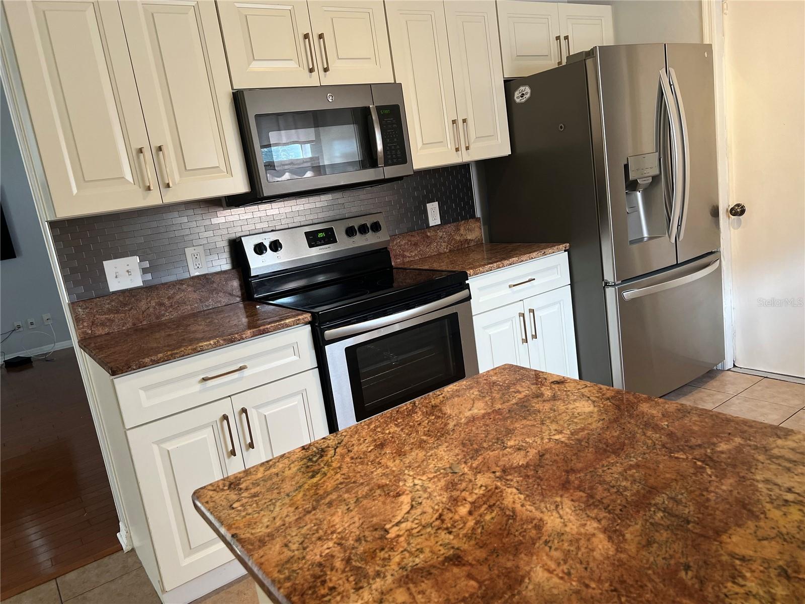 Image 10 of 16 For 11862 Hullbridge Court