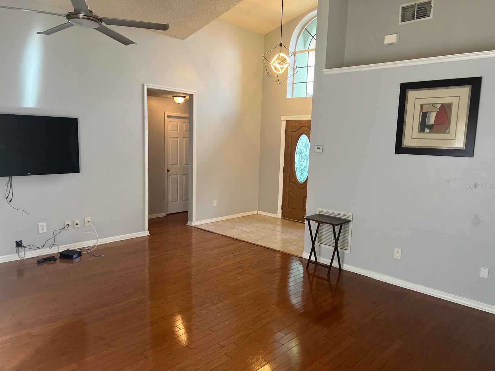 Image 4 of 16 For 11862 Hullbridge Court