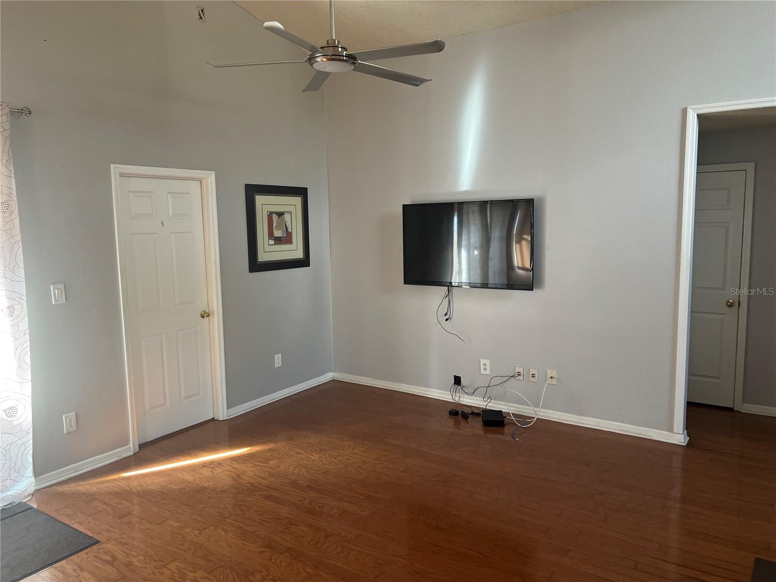 Image 7 of 16 For 11862 Hullbridge Court