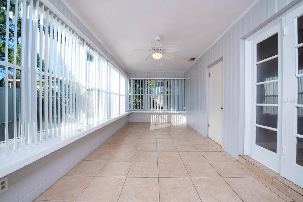 Image 23 of 29 For 640 Roberta Avenue