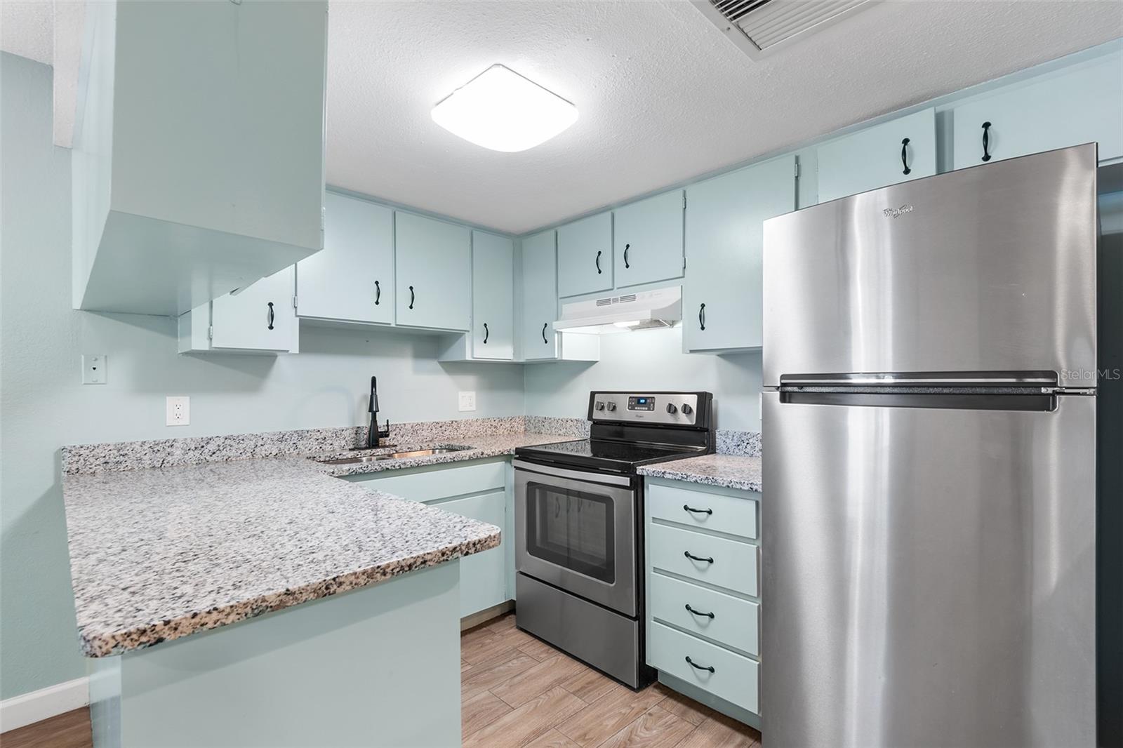 Image 5 of 8 For 555 62nd Street S 107