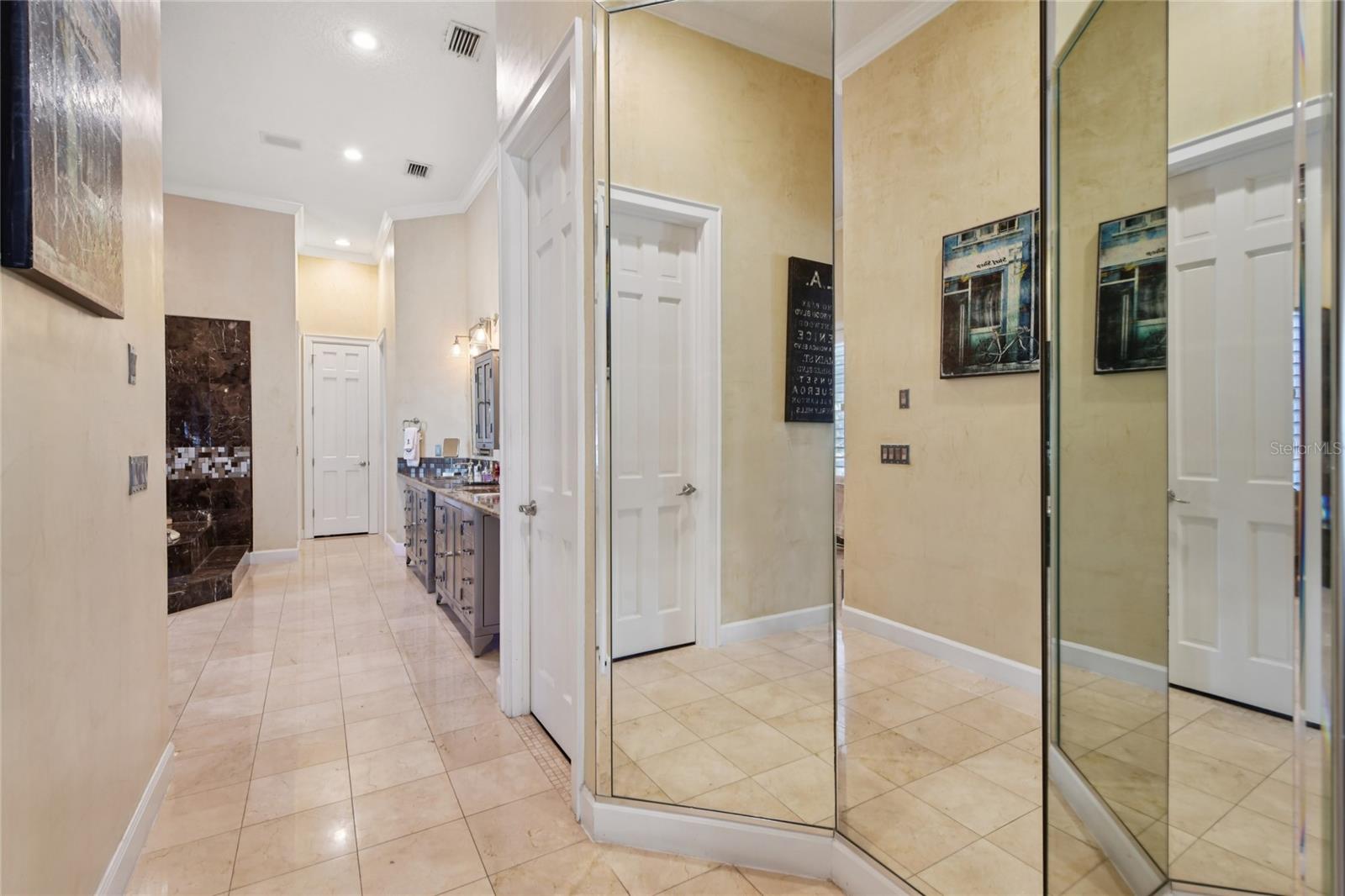 Image 27 of 73 For 5145 Latrobe Drive