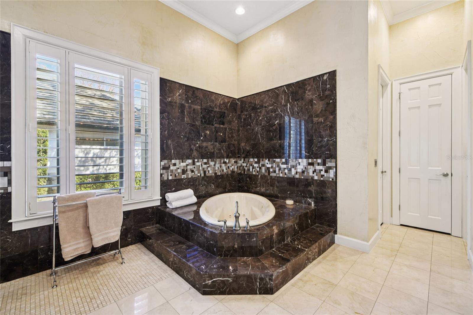 Image 30 of 73 For 5145 Latrobe Drive