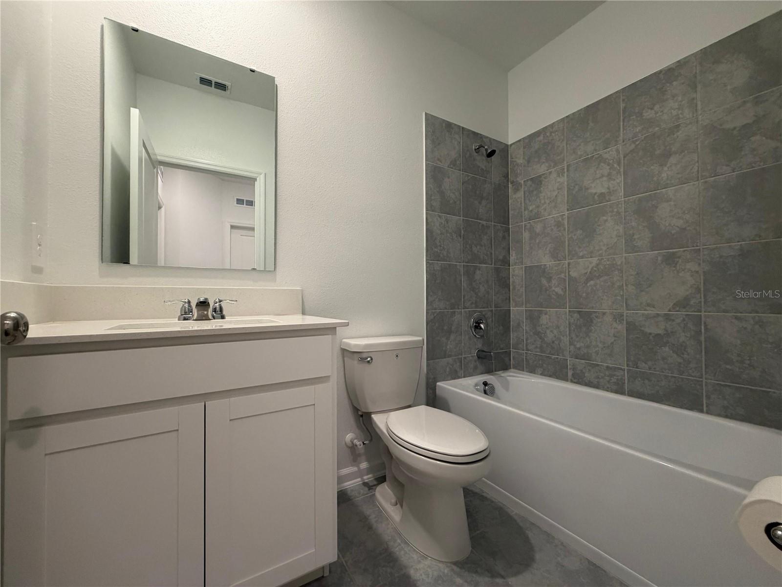 Image 17 of 19 For 2950 Savoir Avenue