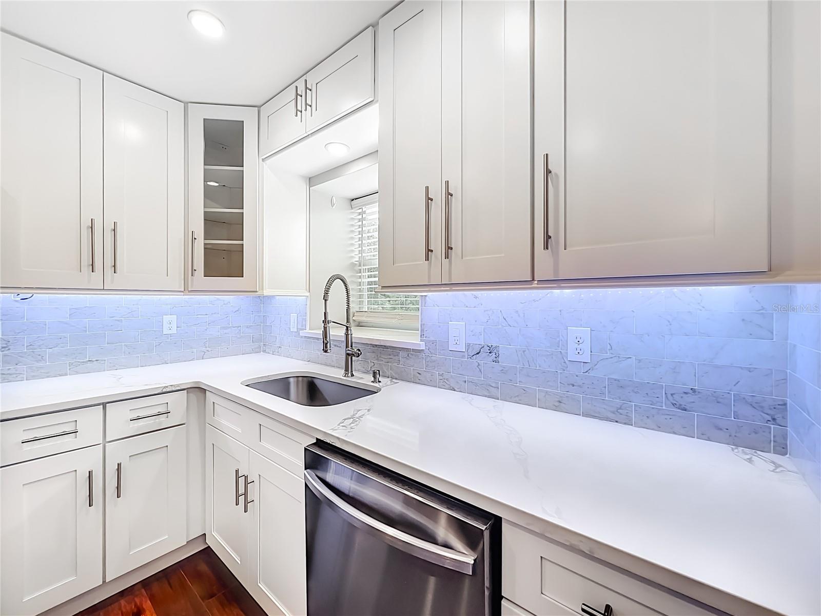 Image 13 of 52 For 200 Saint Andrews Boulevard 2504