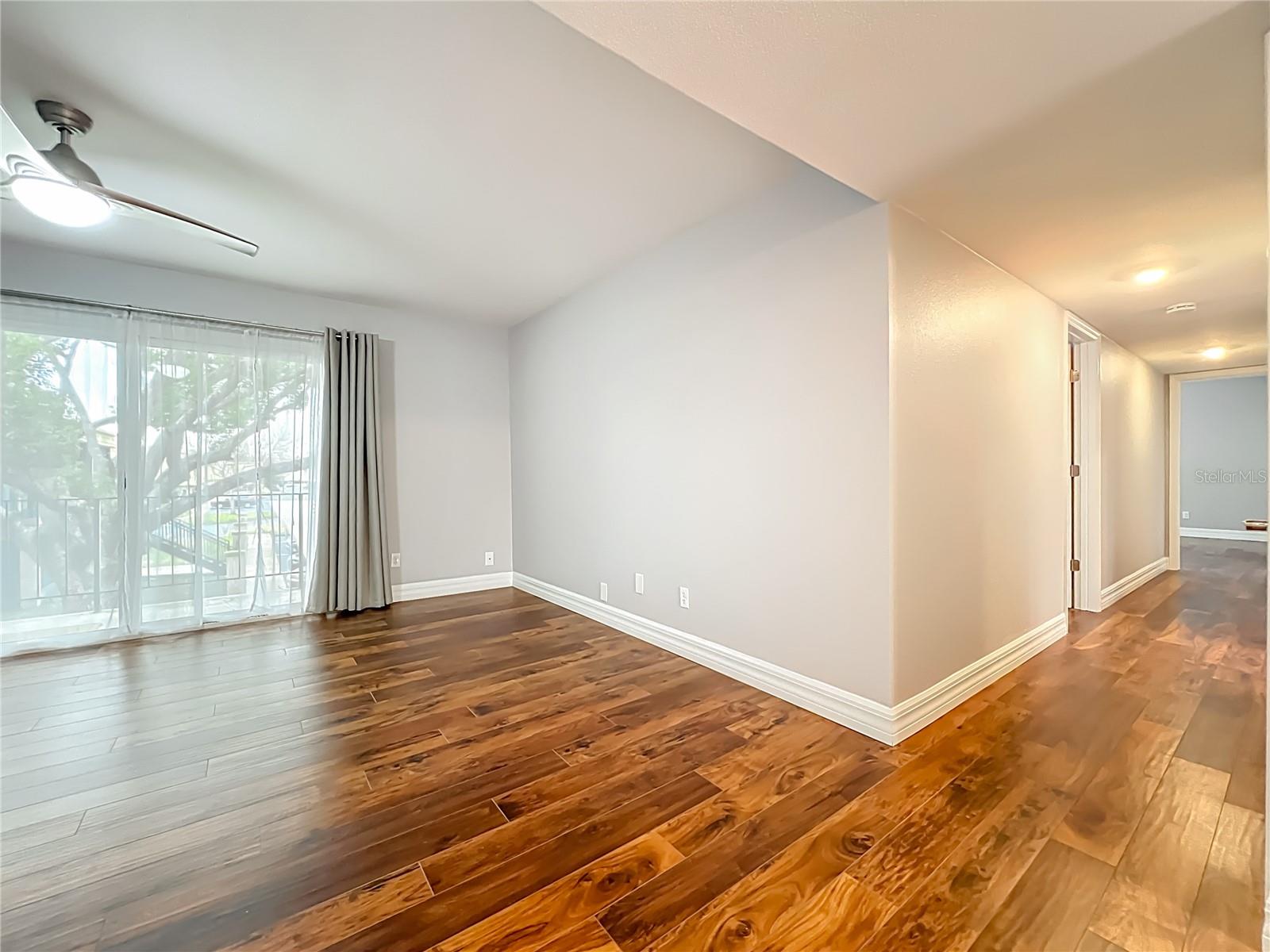 Image 20 of 52 For 200 Saint Andrews Boulevard 2504