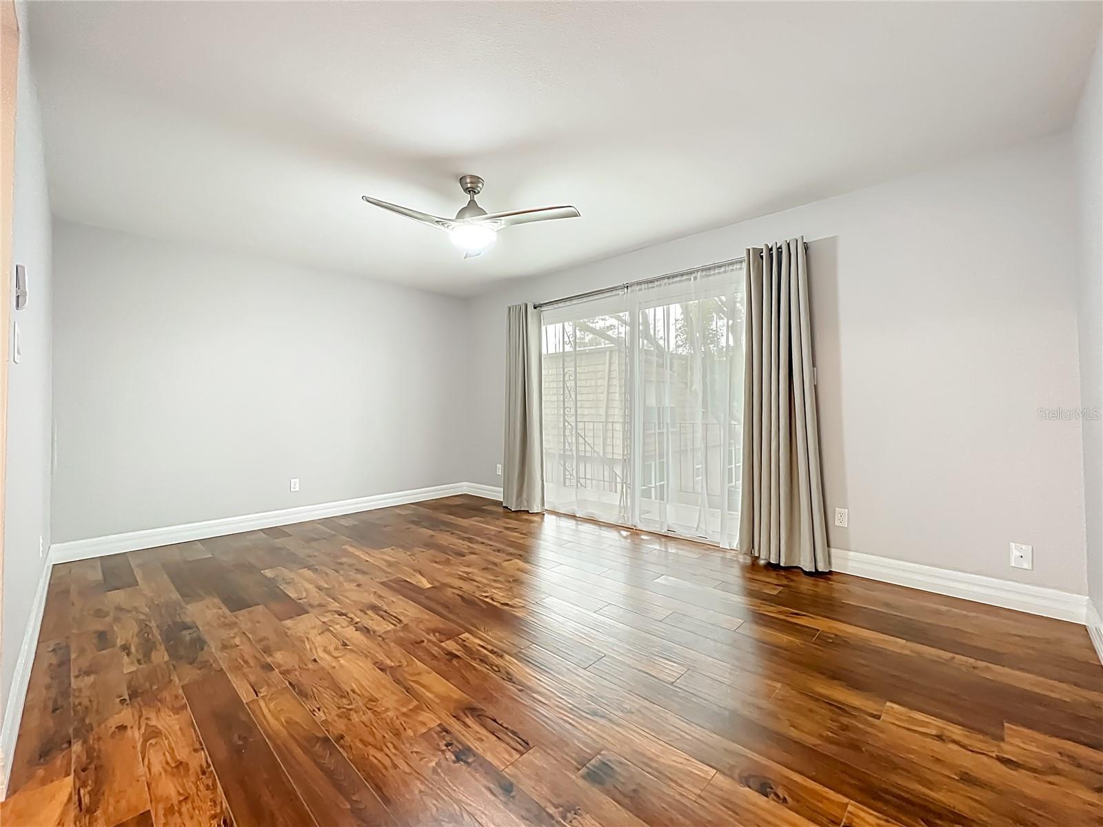 Image 21 of 52 For 200 Saint Andrews Boulevard 2504