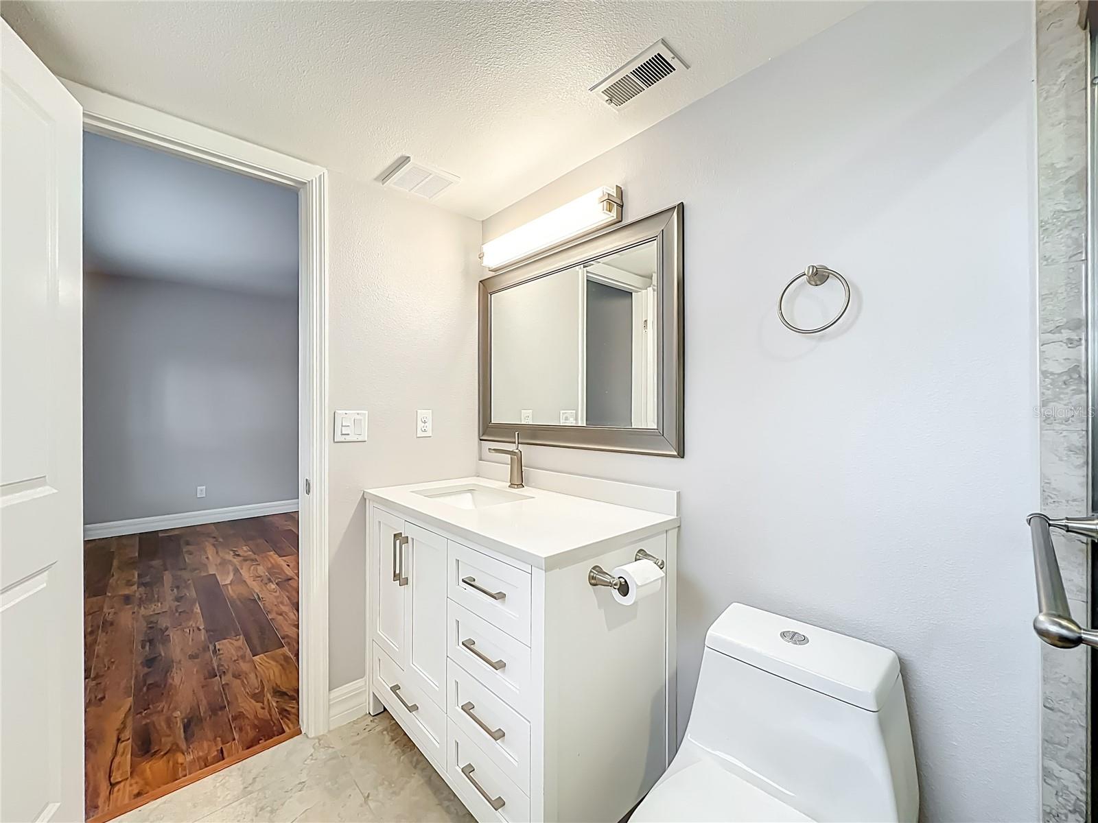 Image 38 of 52 For 200 Saint Andrews Boulevard 2504