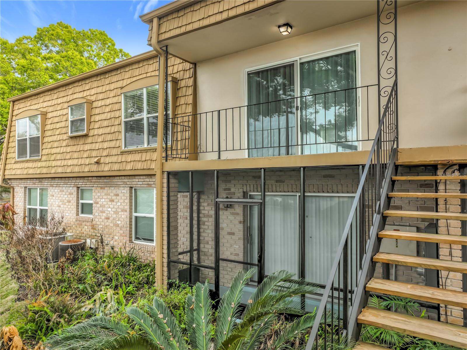 Image 43 of 52 For 200 Saint Andrews Boulevard 2504