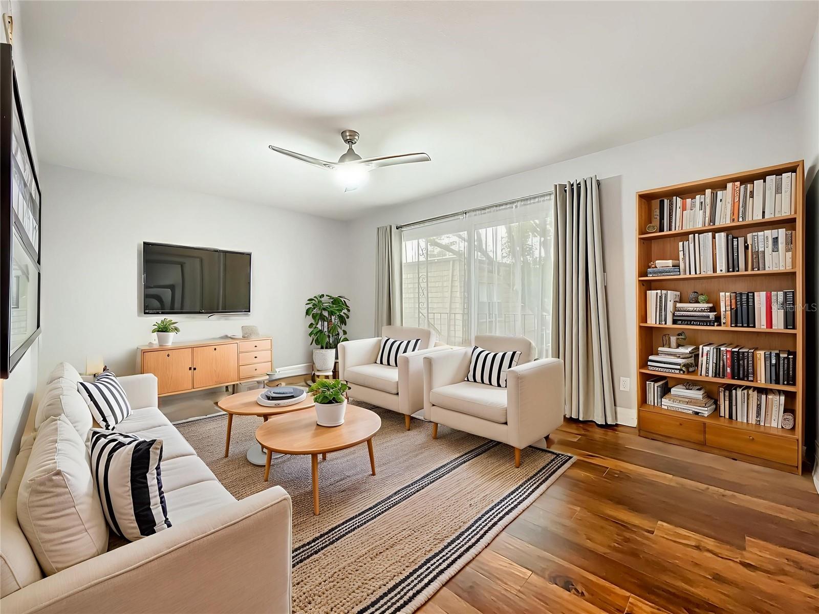 Image 5 of 52 For 200 Saint Andrews Boulevard 2504