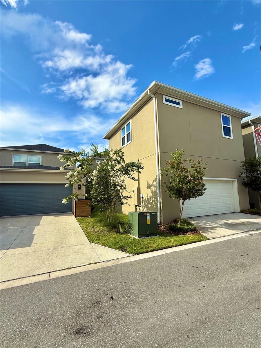 Image 25 of 38 For 9922 Rodbell Street