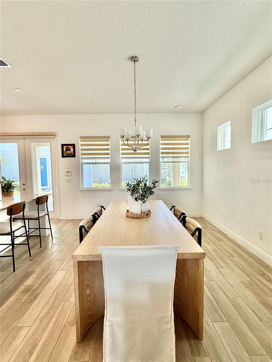 Image 4 of 38 For 9922 Rodbell Street