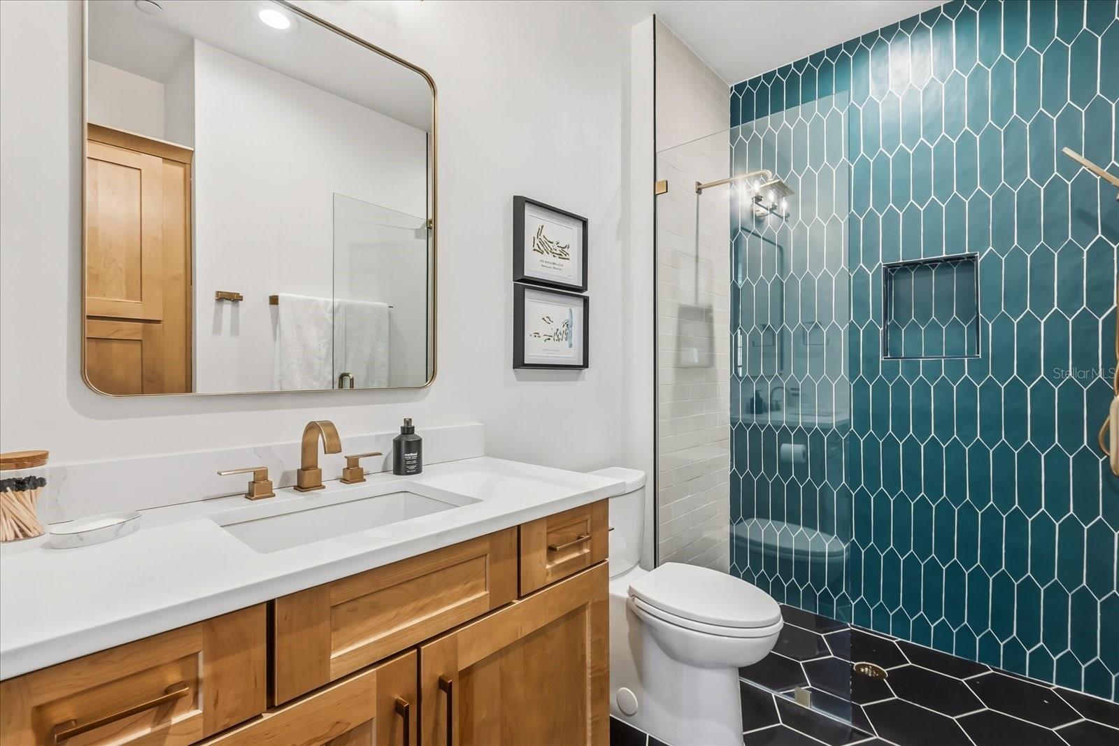 Image 14 of 61 For 68 Park Avenue