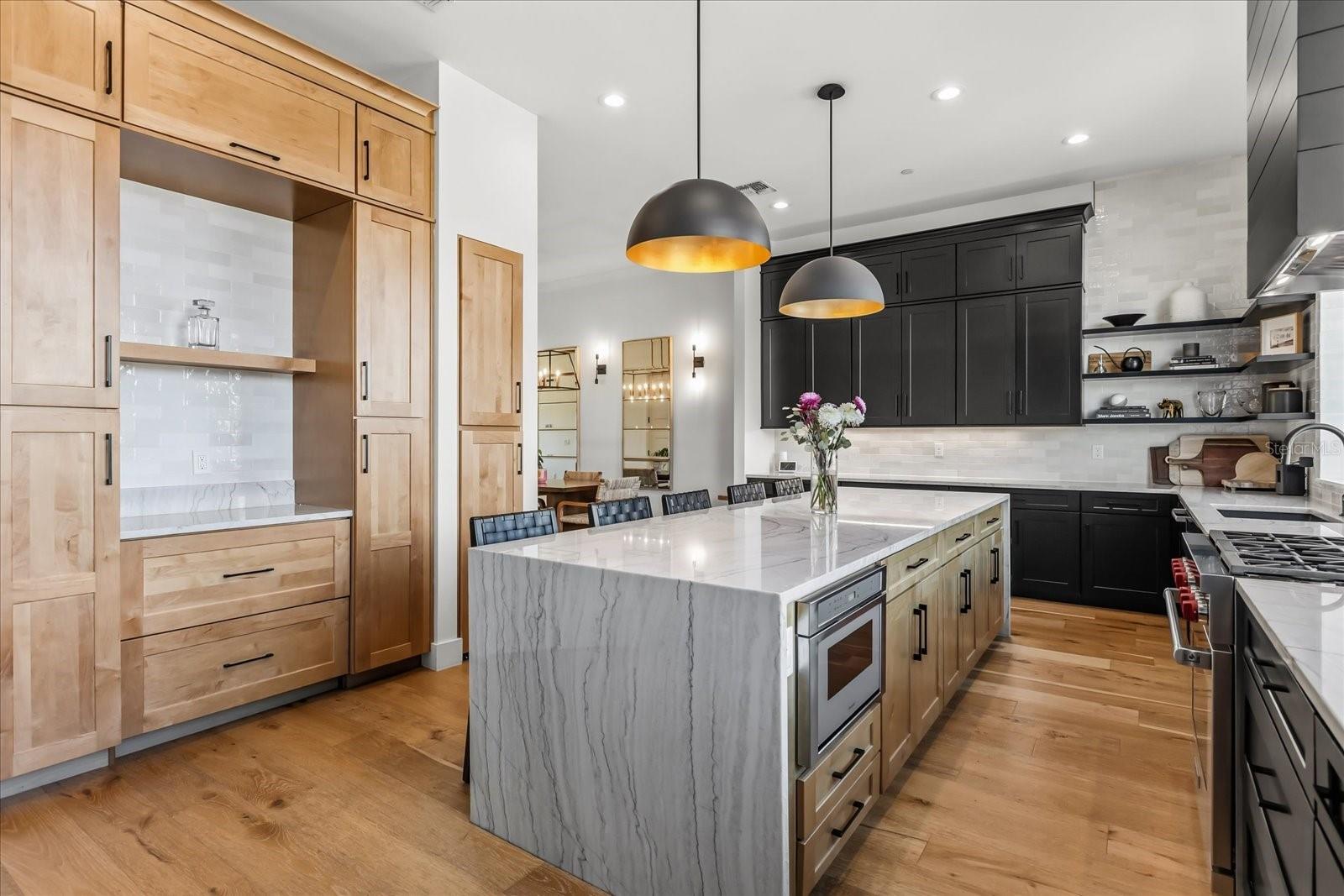 Image 16 of 61 For 68 Park Avenue