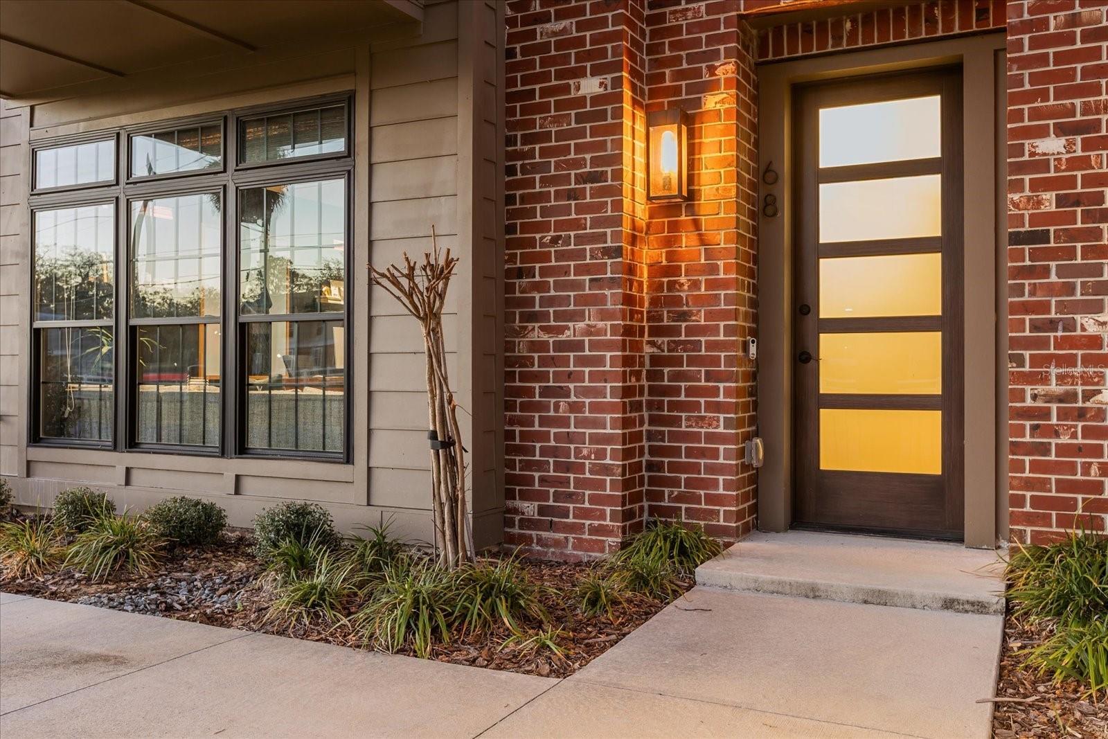 Image 3 of 61 For 68 Park Avenue