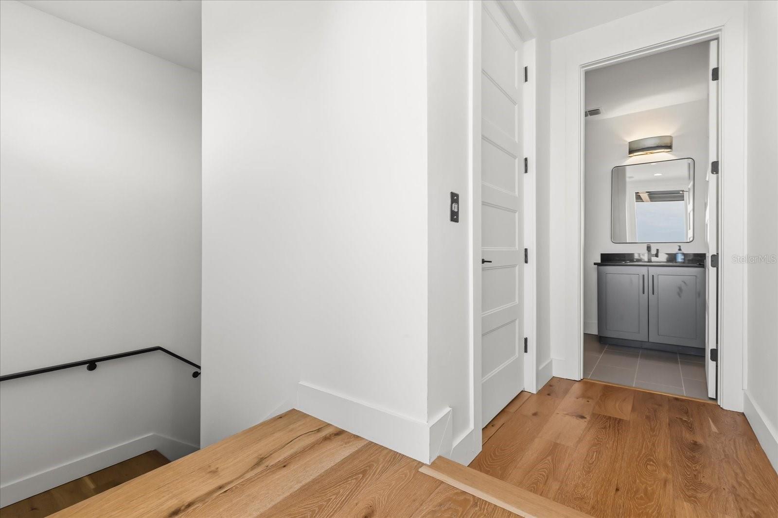 Image 48 of 61 For 68 Park Avenue