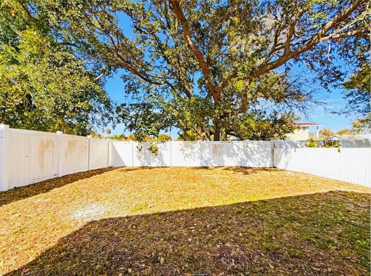 Image 11 of 33 For 5401 Pullman Drive