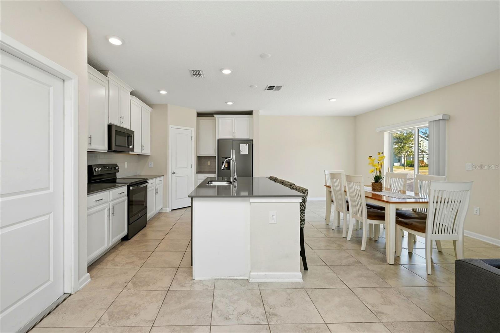 Image 15 of 42 For 2850 Alder Berry Boulevard