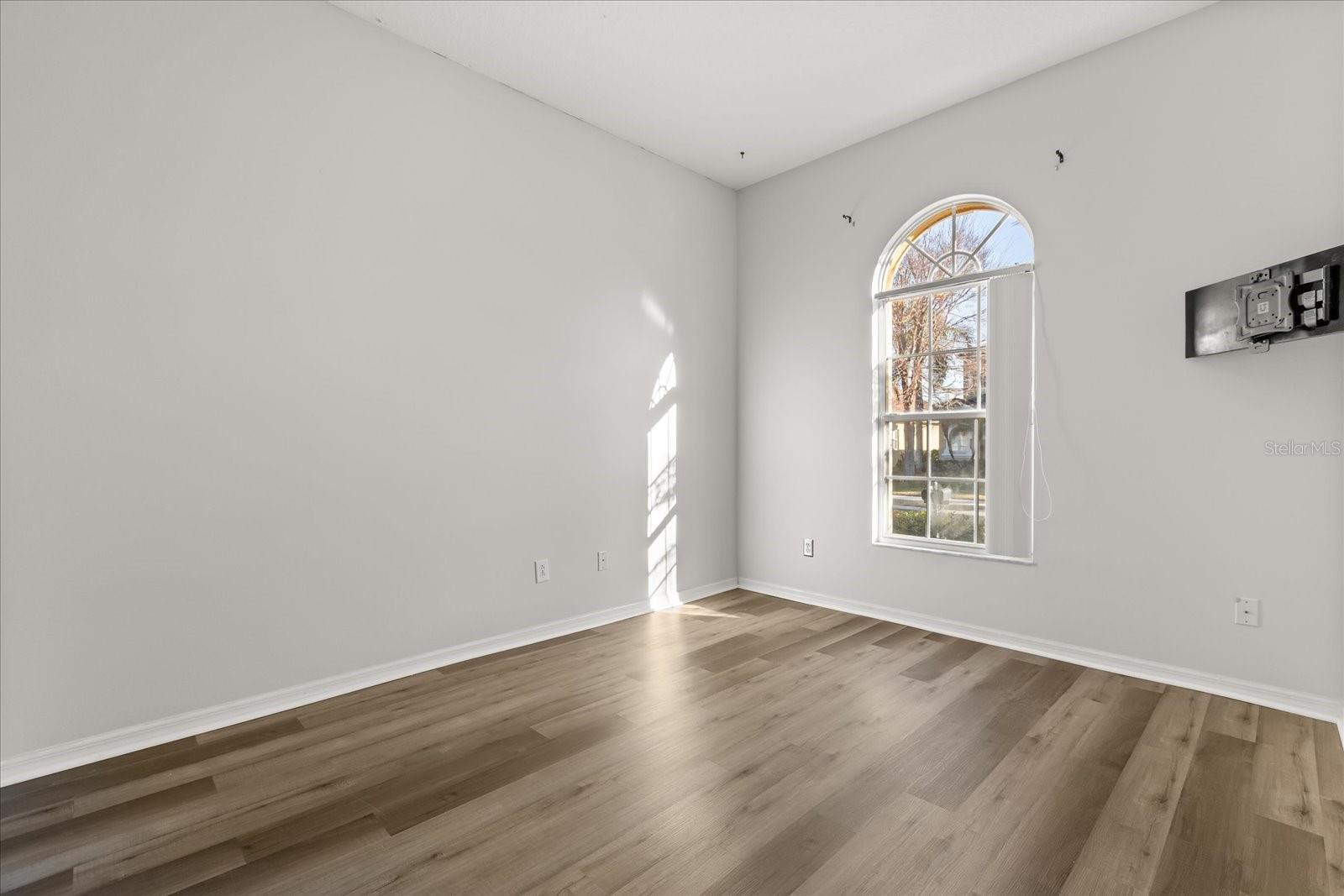 Image 25 of 58 For 957 Tuscan Hills Boulevard