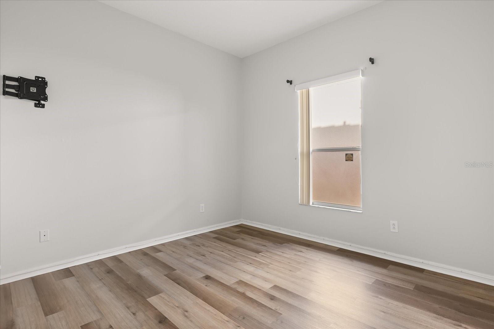 Image 28 of 58 For 957 Tuscan Hills Boulevard