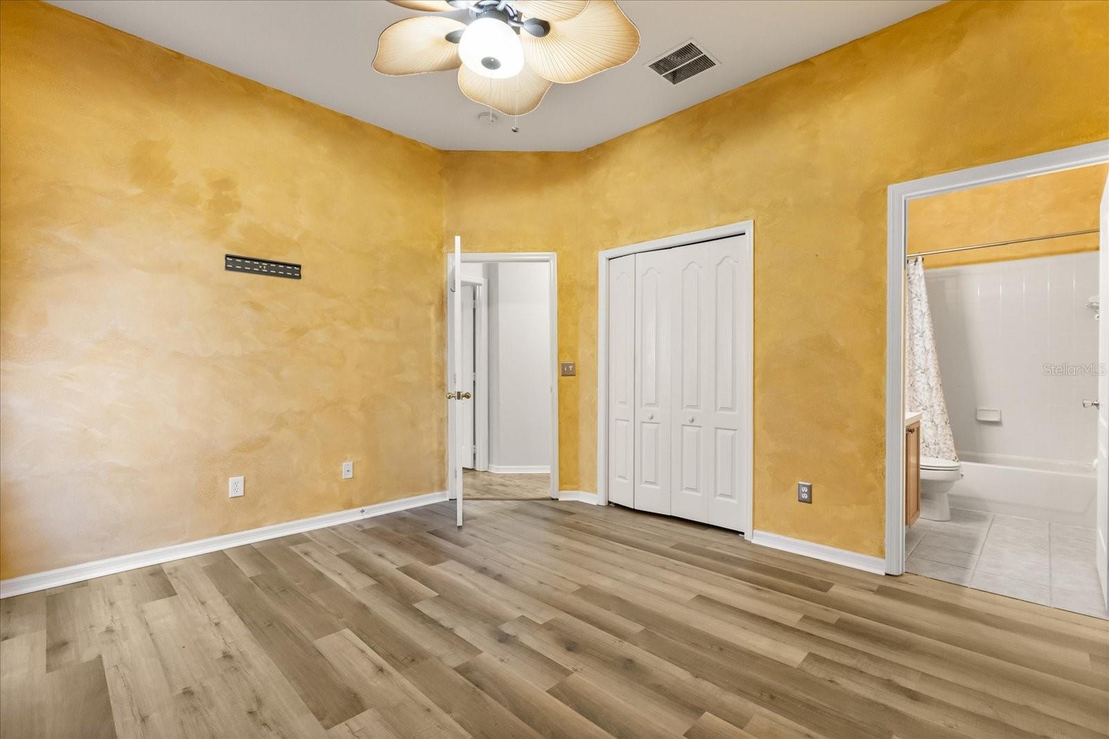 Image 32 of 58 For 957 Tuscan Hills Boulevard