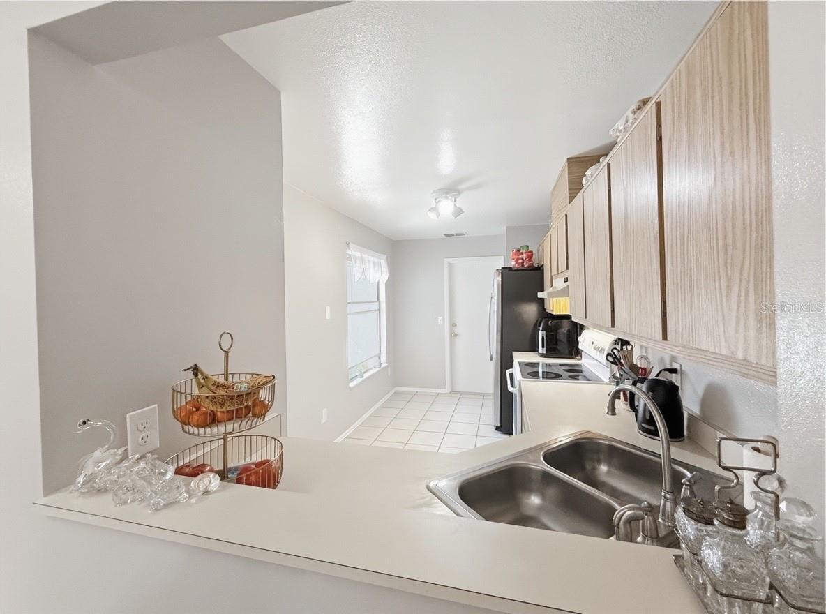 Image 17 of 28 For 177 Hill Street