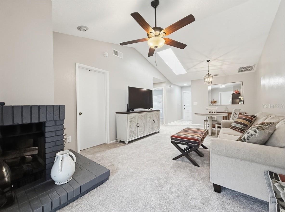 Image 9 of 28 For 177 Hill Street