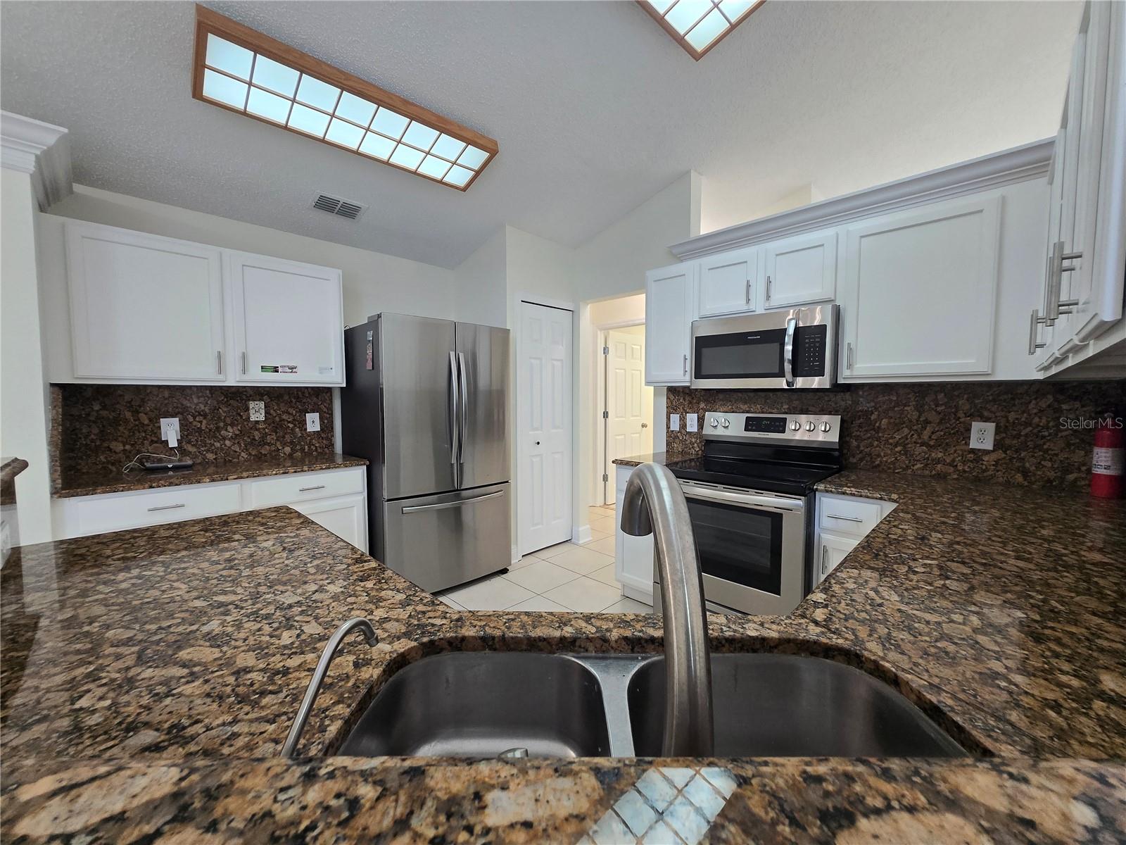 Image 11 of 28 For 3190 Lori Court