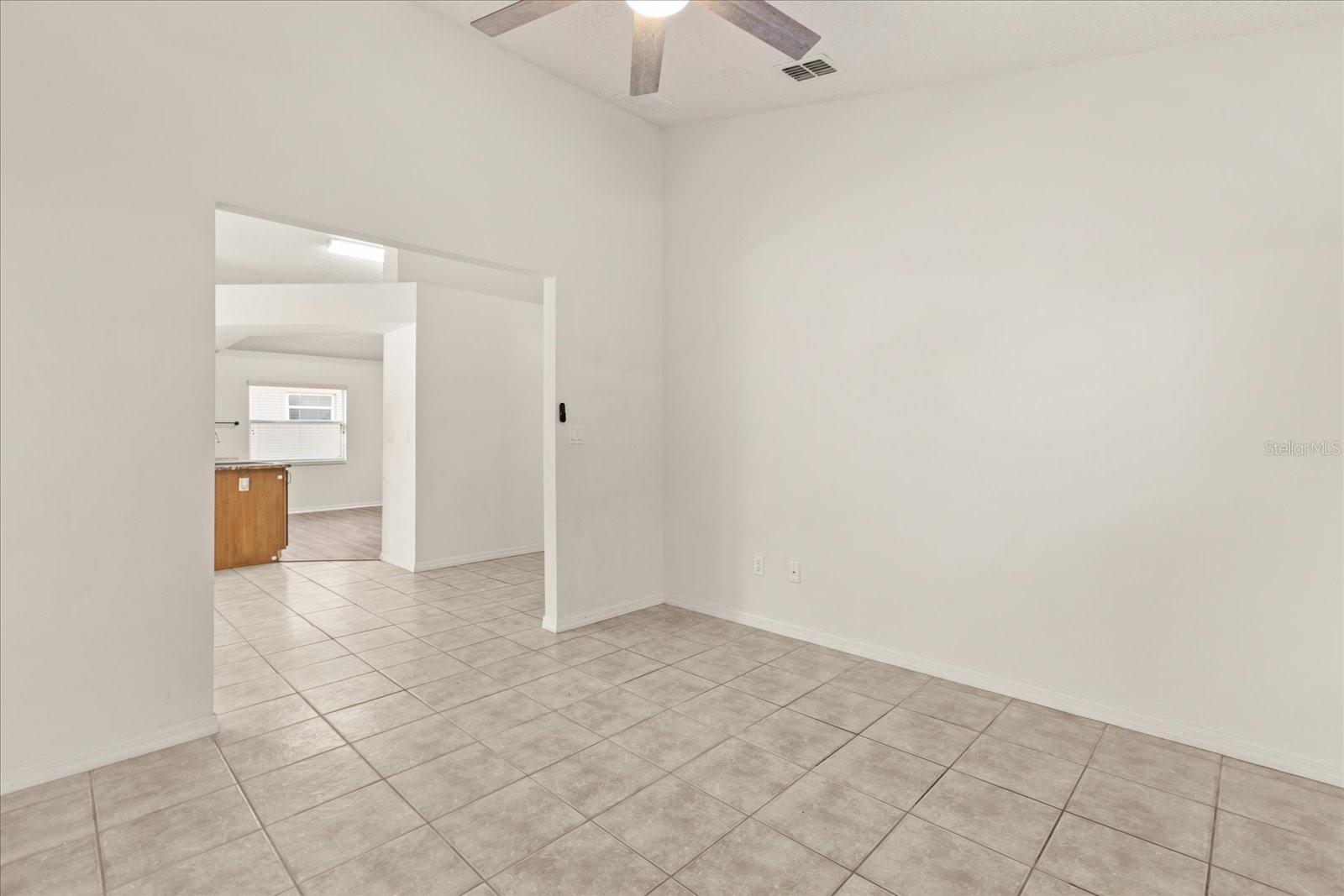 Image 28 of 37 For 3577 Rollingbrook Street