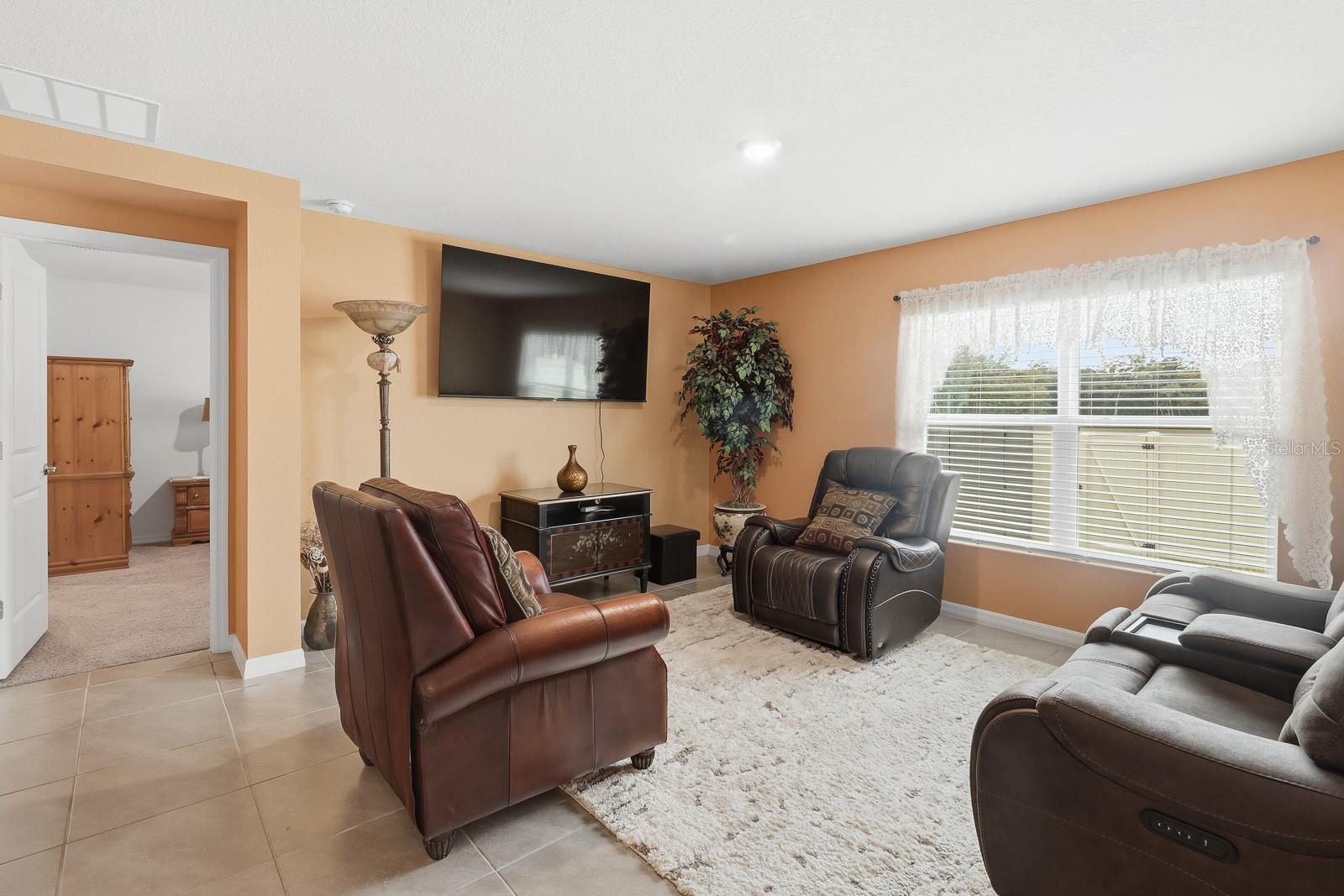 Image 12 of 19 For 11446 72nd Avenue