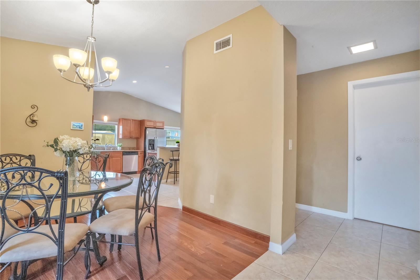 Image 15 of 45 For 361 Violet Dell