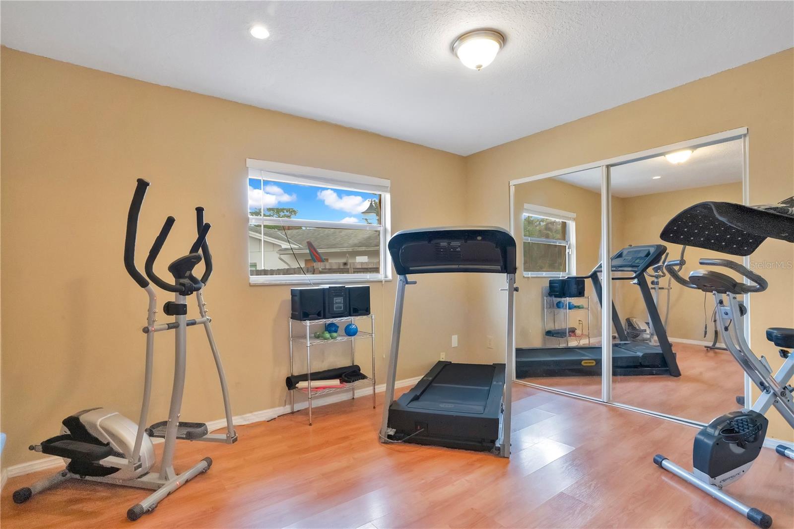 Image 29 of 45 For 361 Violet Dell