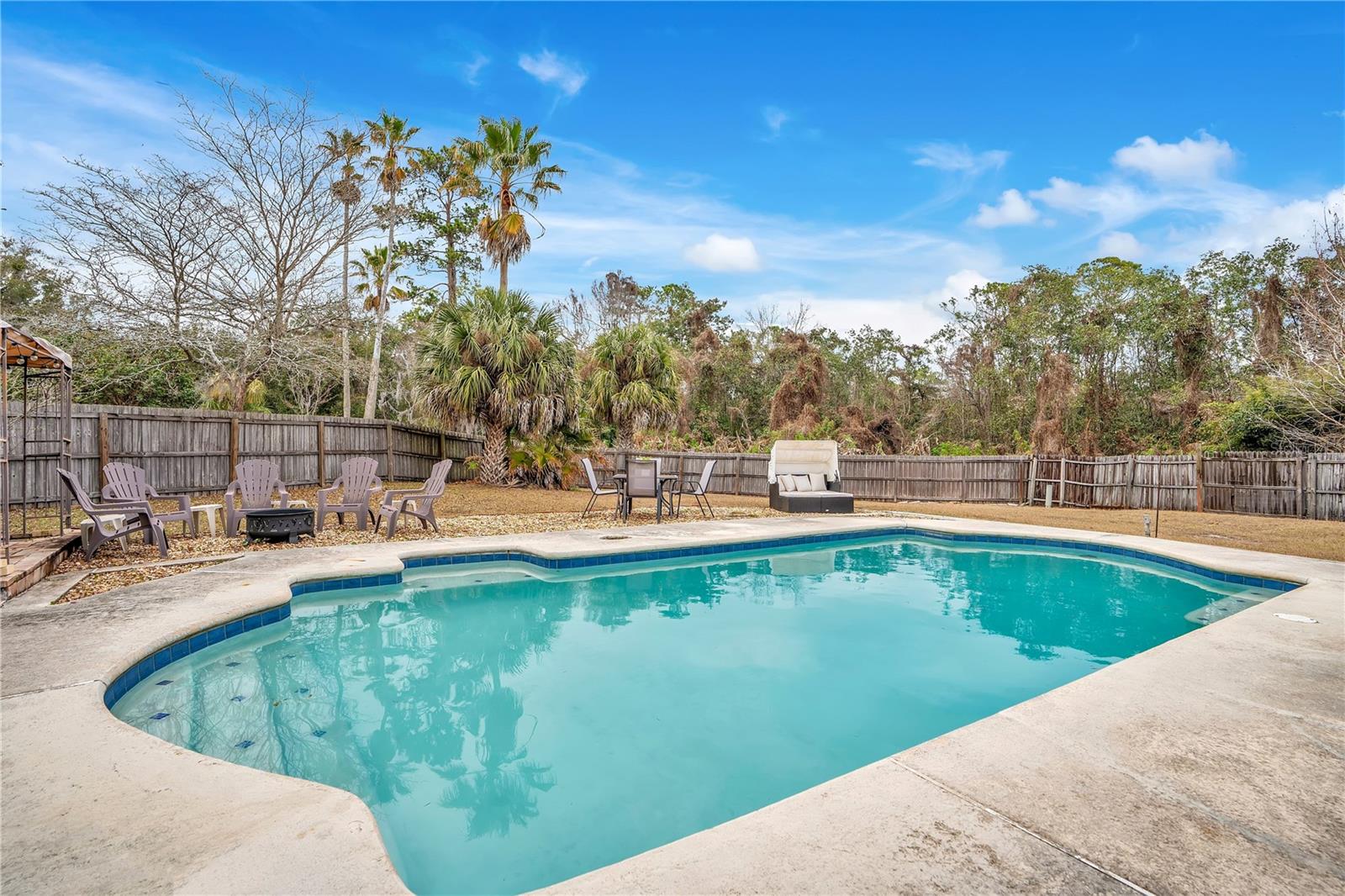 Image 3 of 45 For 361 Violet Dell