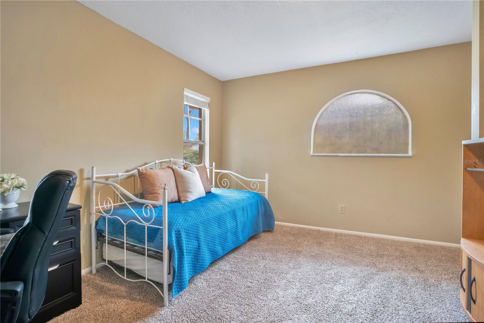 Image 30 of 45 For 361 Violet Dell