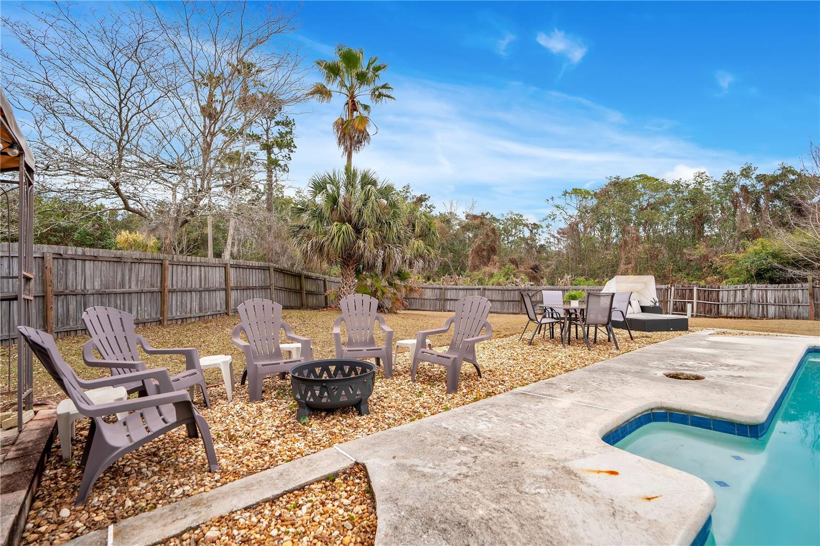 Image 31 of 45 For 361 Violet Dell