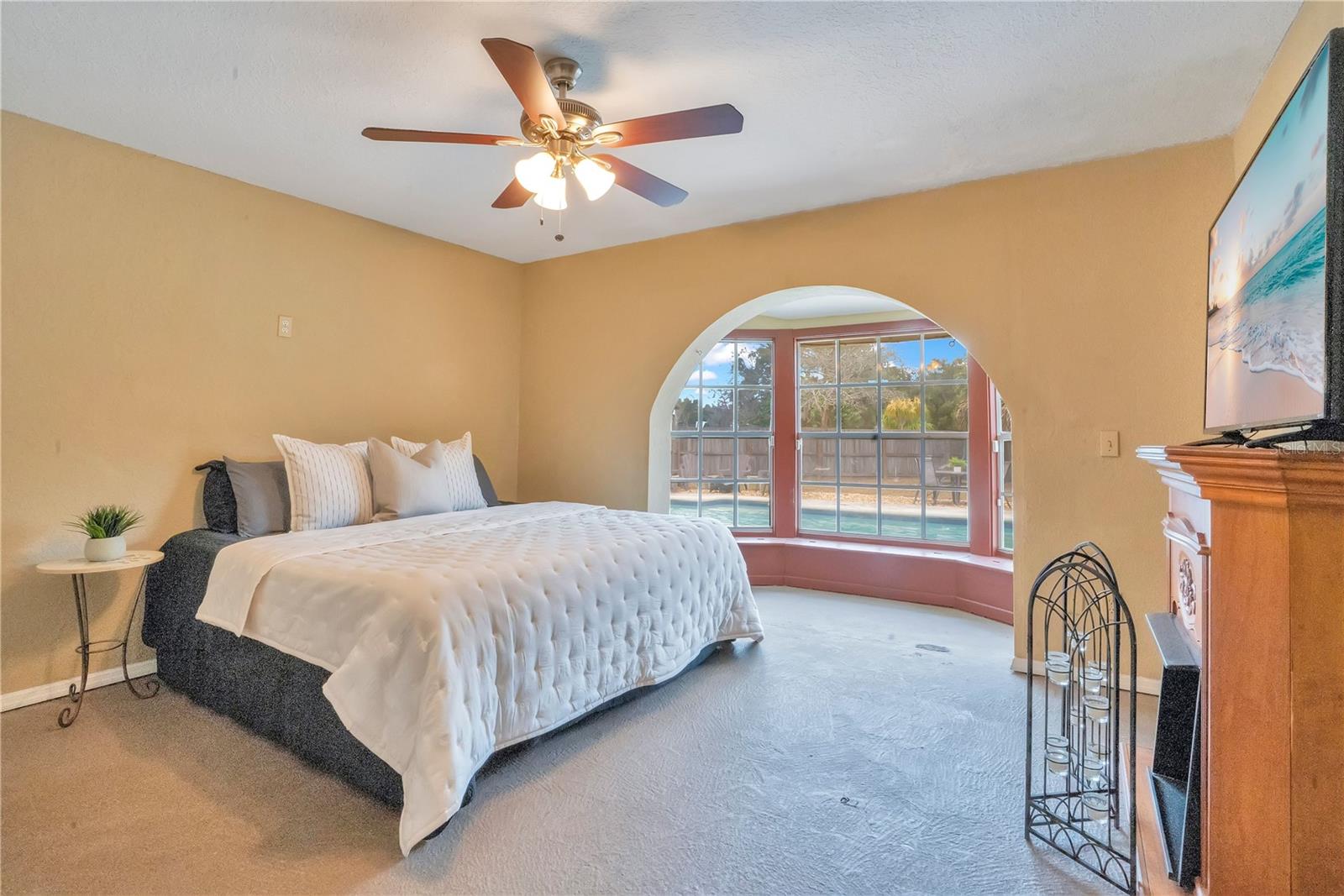 Image 4 of 45 For 361 Violet Dell